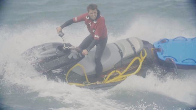 go to Sergio rettet Surfern das Leben